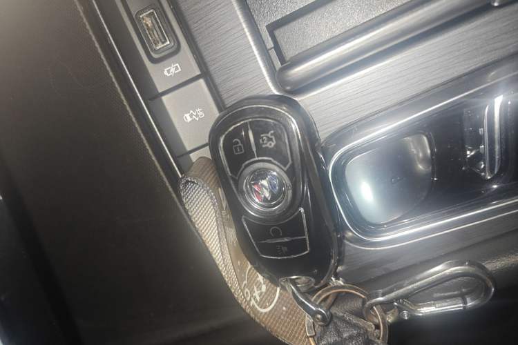 Used Buick Enclave 2020 28T Two-Wheel Drive Prestige Version
