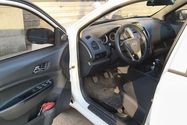 Used Geely Auto Diamond 2014 Sedan 1.5L Manual Entry-Level Model
