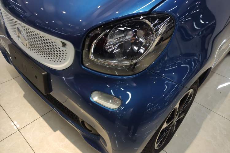 Used smart fortwo 2015 1.0L 52 kW Hardtop Passion Edition