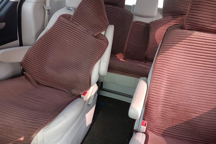 Used SAIC MAXUS G10 2018 PLUS 2.0T Automatic Smart Edition Left Rear Seat