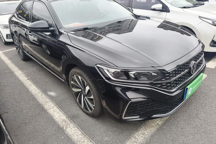 Used Volkswagen Passat 2022 330TSI Starry Elite Edition Custom Version