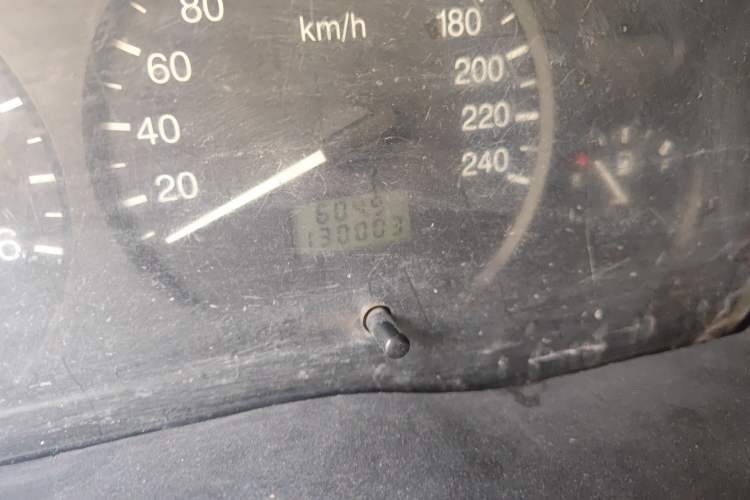 Used Ford Classic Transit 2013 2.8T Diesel Ice White Logistics Vehicle Long Wheelbase Mid-Roof Design – JX493ZLQ4
