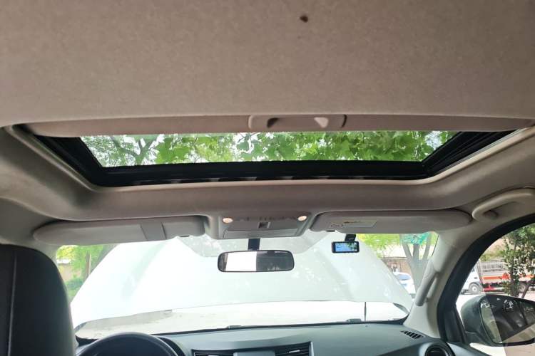 Used Nissan Terra 2020 2.5L XL Upper Automatic Two-Wheel Drive Luxury Edition Headliner