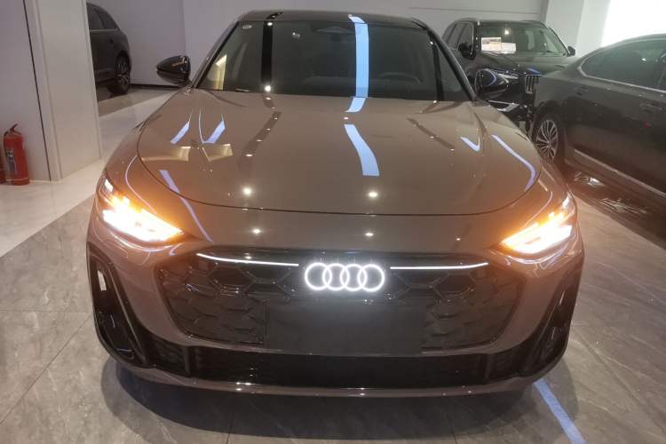 Used Audi A5L 2026 2.0T Sport Plus
