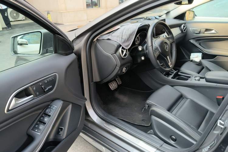 Used Mercedes-Benz GLA 2016 GLA 220 4MATIC Luxury Model