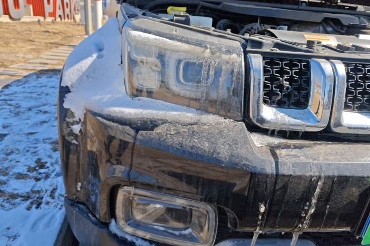 Used BAIC Off-Road BJ40 2019 2.3T Automatic Four-Wheel Drive Urban Hunter Edition Premium Model China VI Emission Standard Right Front Headlight