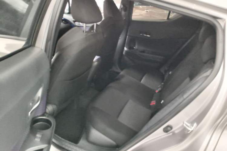 Used Toyota IZOA 2020 2.0L Enjoy Edition