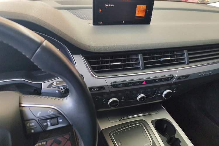 Used Audi Q7 2019 45 TFSI Comfort Model