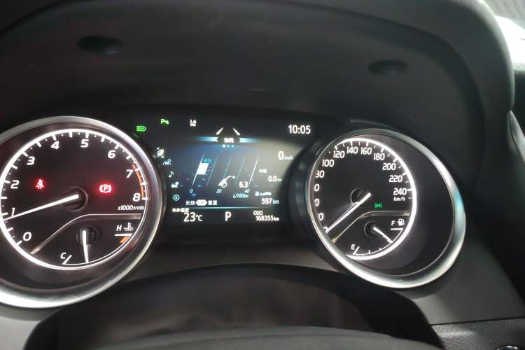 Used Toyota Camry 2021 2.0G Luxury Edition
