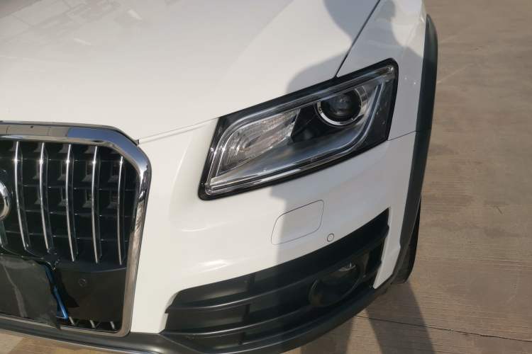 Used Audi Q5 2017 Plus 40 TFSI Technology Model