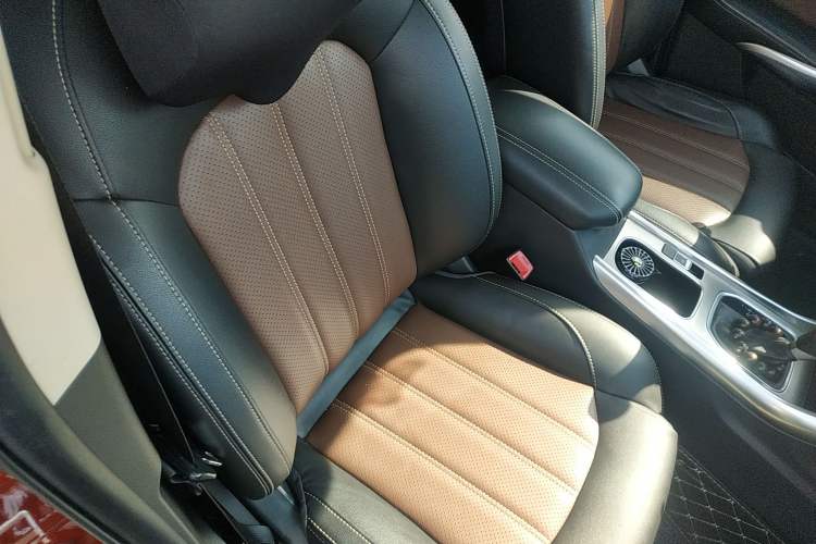 Used BYD Song 2016 Gaishi Edition 1.5TID Automatic Luxury Model