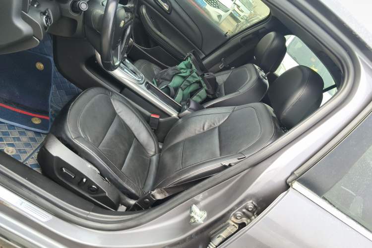 Used Chevrolet Malibu 2012 2.4L Automatic Flagship Edition Left Front Seat