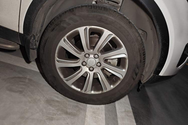 Used Land Rover Discovery Sport 2019 200PS PURE Edition China VI Standard
