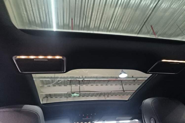 Used Mercedes-Benz GLC 2022 GLC 300 L 4MATIC Dynamic Edition Prestige Model Headliner