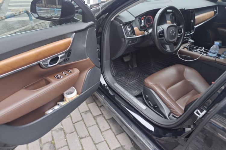 Used Volvo S90 2020 T5 Zhiyi Luxury Edition