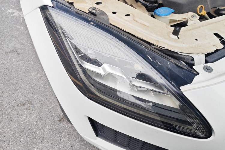 Used Jaguar E-PACE 2018 P200 S China V-standard Right Front Headlight