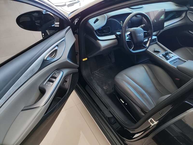 Used BYD Seal 2024 HONOR Edition DM-i 1.5L 121km Luxury Model — 15