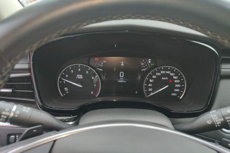 Used Cadillac XT5 2018 25T Luxury Model Instrument Cluster
