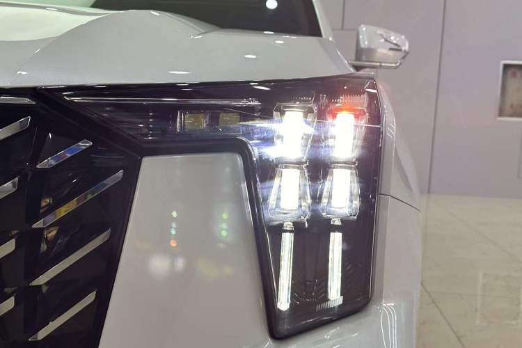 Used GAC Trumpchi GS8 2022 Flagship Series 2.0 TGDI Two-Wheel-Drive Prestige Edition (7 Seats)