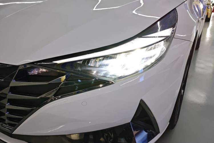 Used Hyundai Elantra 2022 1.5L CVT LUX Prestige Edition