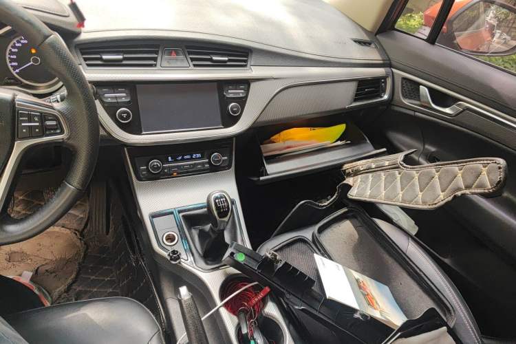 Used Geely Auto Emgrand GS 2016 Elegant Edition 1.3T Manual LingShang Model Audio And AC Panel