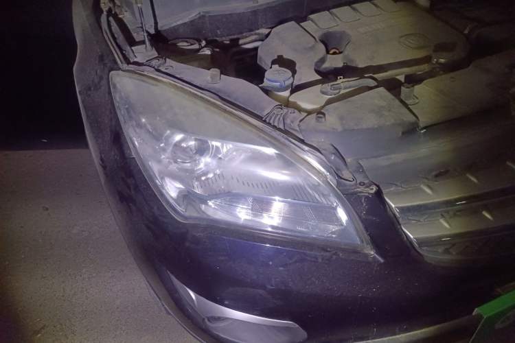 Used CHANGAN CS35 2014 1.6L Manual Luxury Model China IV Standard