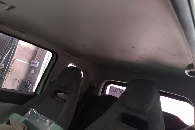 Used Wuling Hongguang MINIEV 2022 Macaron Premium Model – Lithium Iron Phosphate