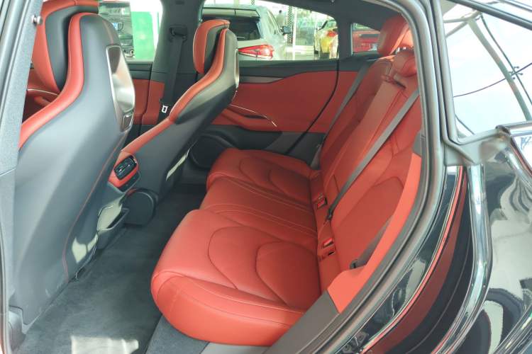 Used Xiaomi Auto SU7 2024 Rear-Drive Long-Range Intelligent Driving Version