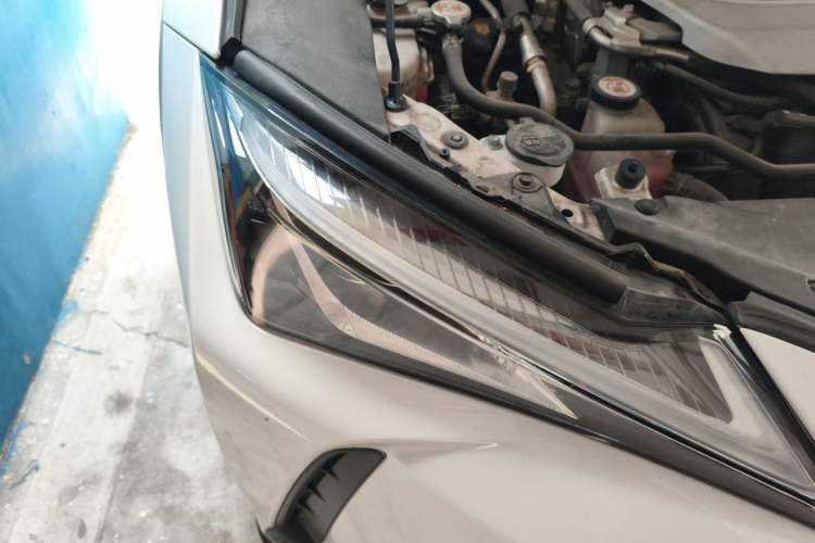 Used Lexus UX 2019 260h Explore-Cool Edition China VI Standard