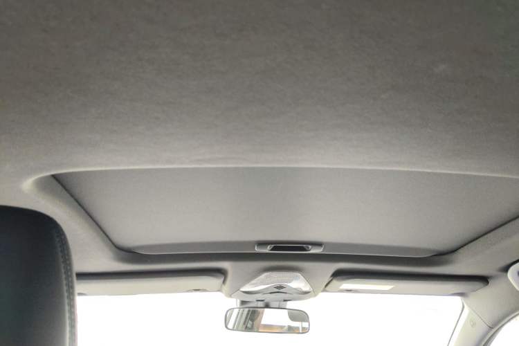 Used Toyota IZOA 2020 2.0L Yichi Version