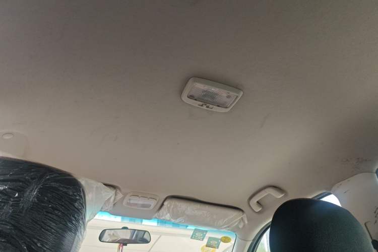 Used JDMC T5 2016 2.2L Two-Wheel Drive Comfort Edition China V Emission Standard Facelifted with Extended Wheelbase – V22
