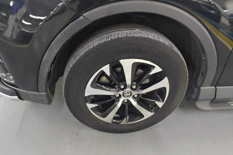 Used Toyota RAV4 2016 2.0L CVT Two-Wheel Drive Smart Edition China V Standard