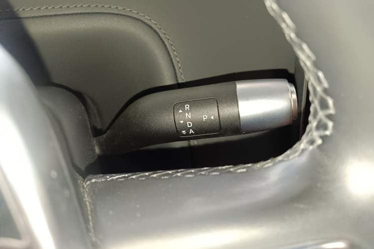 Used Li Auto L8 2023 Pro Model Gear Lever