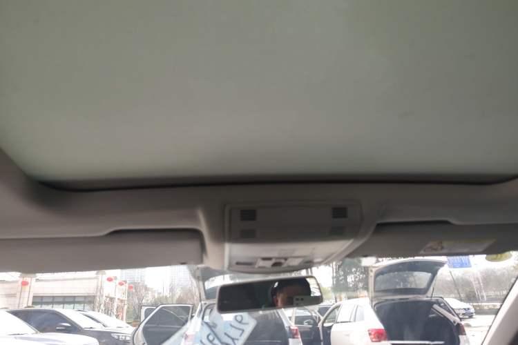 Used Volkswagen T-ROC 2022 280TSI DSG Two-Wheel Drive Elite PLUS