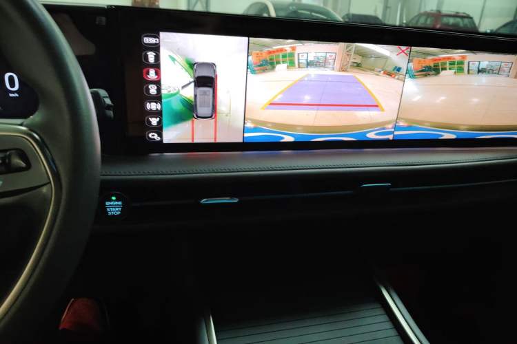 Used Ford Edge 2023 Ford Explorer L 2.0T EcoBoost Two-Wheel Drive 7-Seater Luxury Model
