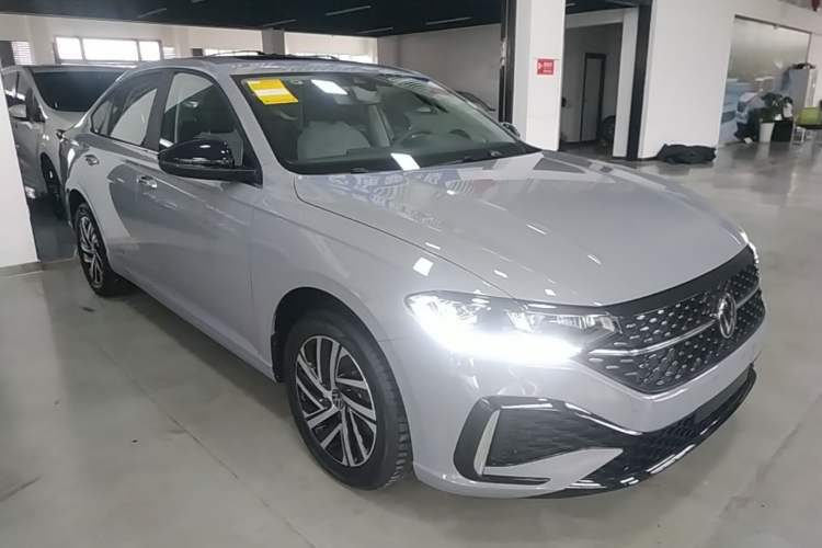 Used Volkswagen Lavida 2023 300TSI DSG Starry Full-Comfort Edition Front Right 45 Deg