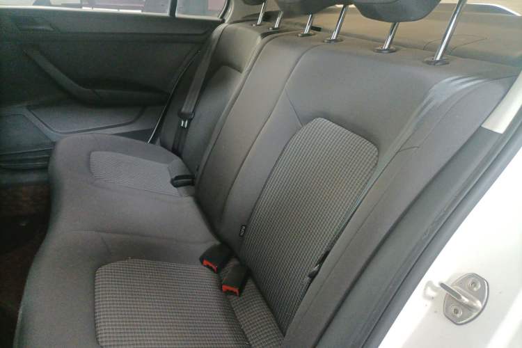 Used Volkswagen Santana 2021 1.5L Automatic Fashion Edition Left Rear Seat