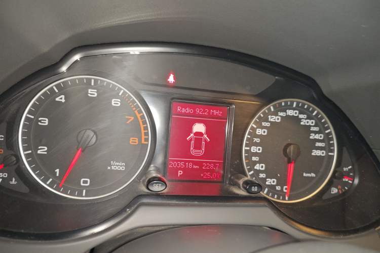 Used Audi Q5 2011 2.0TFSI Technology Model
