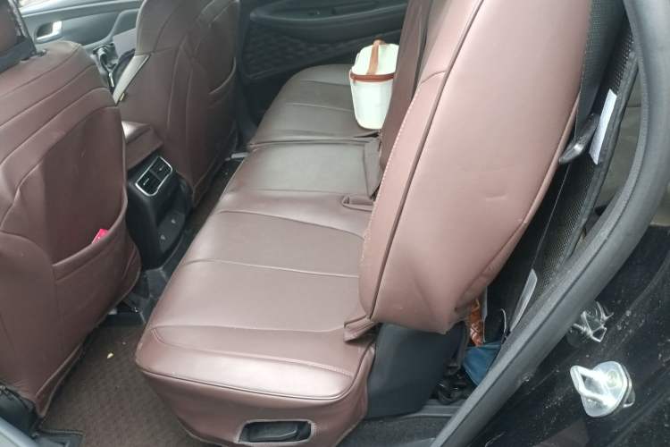 Used Hyundai Santa Fe 2023 Traveler 380T GDi Automatic Two-Wheel Drive GLX Elite Edition
