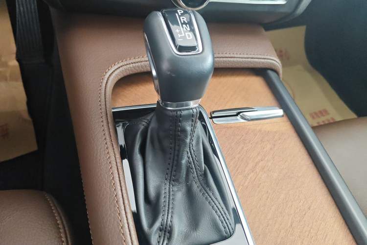 Used Volvo S90 2020 Facelifted T5 Zhiyi Luxury Edition
