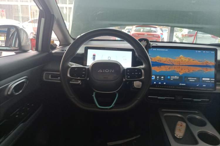 Used AION Y 2023 Younger Star Edition