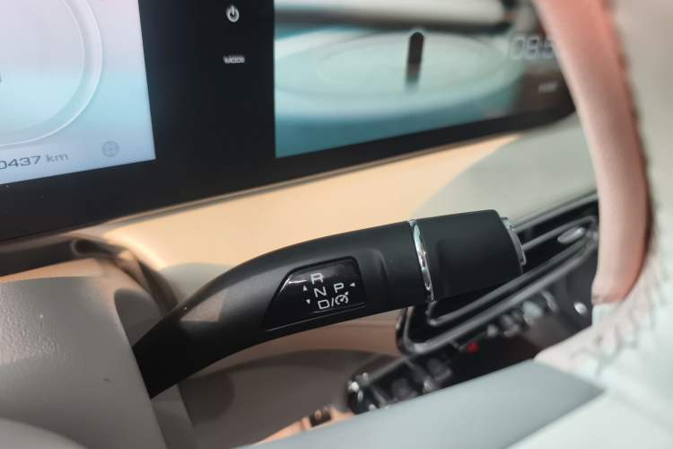 Used ORA Ballet Cat 2022 401 km Alice Edition