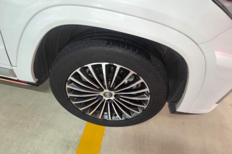 Used CHANGAN CS95 2019 2.0T Two-Wheel-Drive Luxury Version
