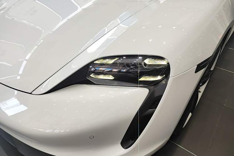 Used Porsche Taycan 2022-Year Updated Taycan Left Front Headlight