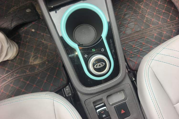 Used Chery Little Ant 2021 200 000-Yuan Ant Fan Edition Talent Version NMC Battery 408 km续航
