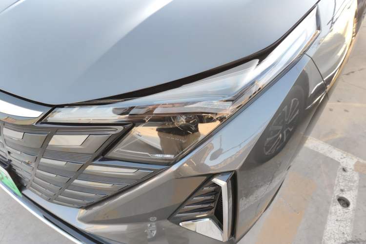 Used Changan UNI-Z New Energy 2024 Blue Whale Smart Electric iDD 125km Excellence Model
