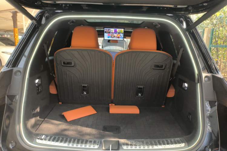 Used Li Auto L9 2022 Max model
