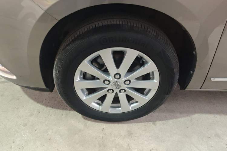 Used Buick GL8 2018 28T Luxury Model China VI Standard