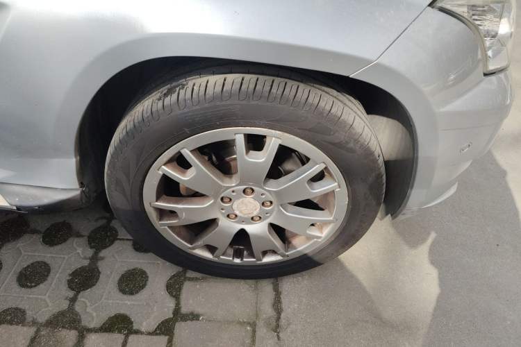 Used Mercedes-Benz GLK-Class 2011 GLK 300 4MATIC Fashion Model
