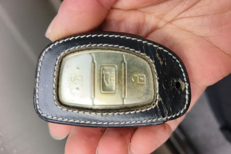 Used Hyundai Tucson 2015 1.6T Dual-Clutch Two-Wheel-Drive Smart Model Vehicle Key